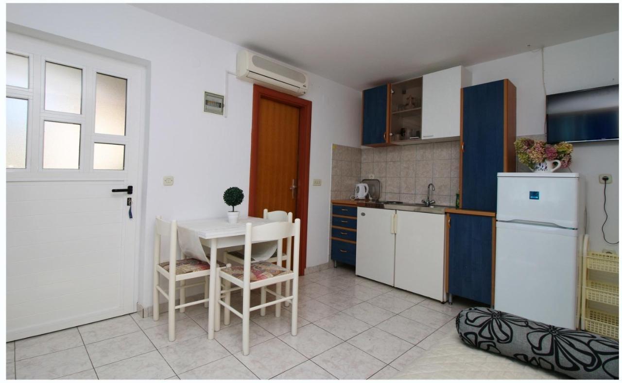 Apartments Elvi - Amazing Position & Parking 普利莫顿 外观 照片