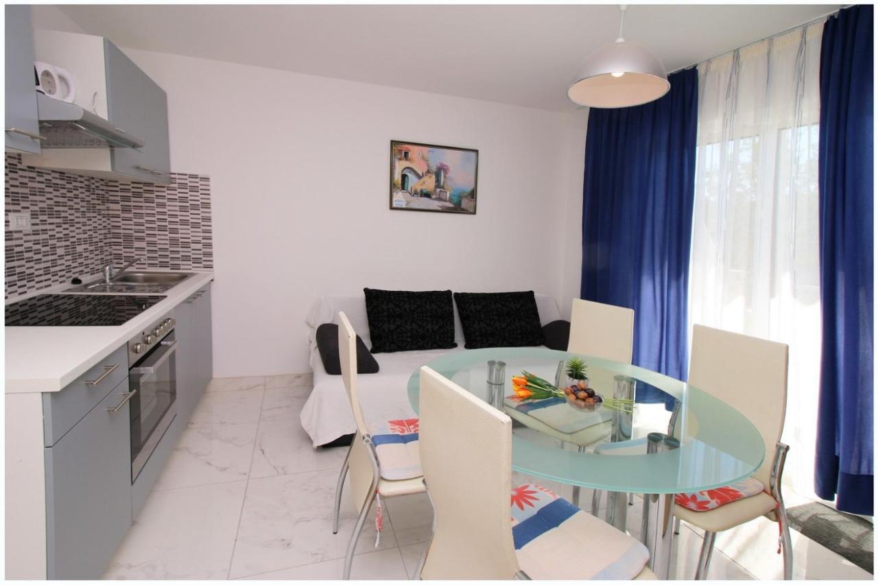 Apartments Elvi - Amazing Position & Parking 普利莫顿 外观 照片