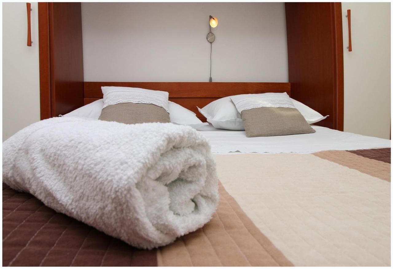 Apartments Elvi - Amazing Position & Parking 普利莫顿 外观 照片