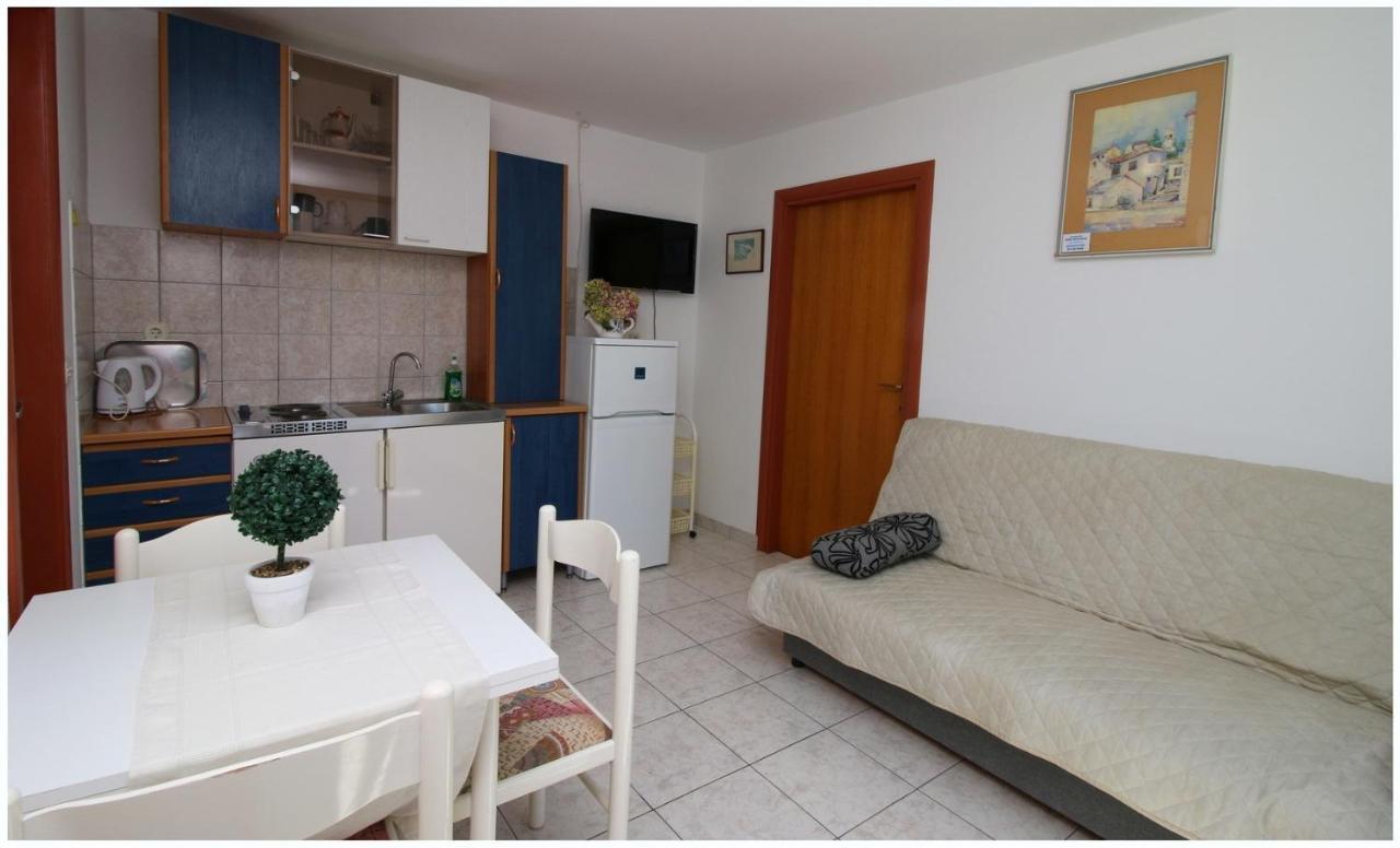 Apartments Elvi - Amazing Position & Parking 普利莫顿 外观 照片